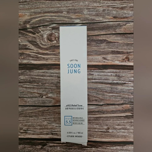 Etude House Soon Jung pH 5.5 Relief Toner - Picture 2 of 3